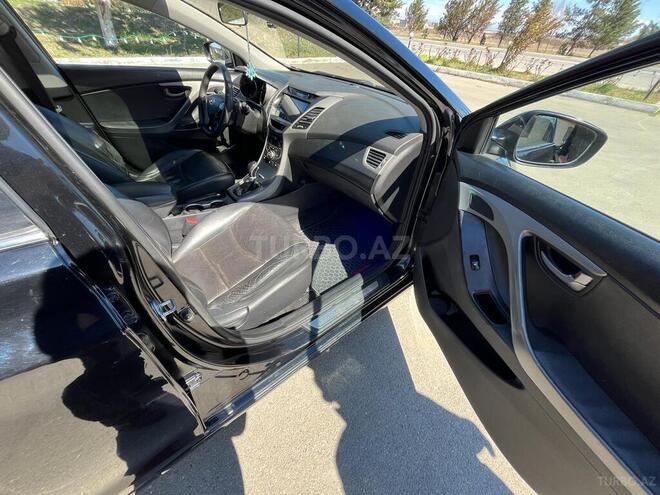 Hyundai Elantra 2014, 272,000 km - 1.8 l - Yevlax