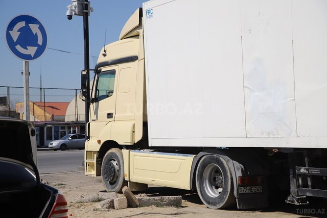 Mercedes Axor 1843 2009, 400,000 km - 12.0 л - Bakı