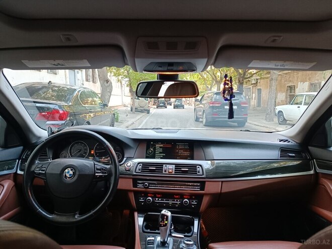 BMW 528 2013, 240,000 km - 2.0 l - Bakı