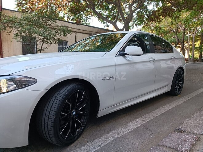 BMW 528 2013, 240,000 km - 2.0 l - Bakı
