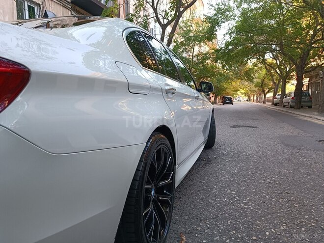 BMW 528 2013, 240,000 km - 2.0 l - Bakı