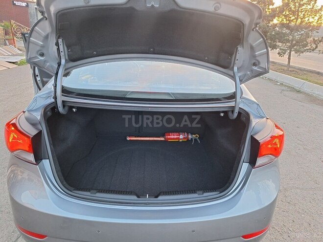 Hyundai Elantra 2015, 133,000 km - 1.8 l - Gəncə