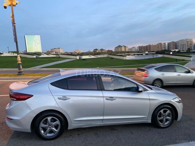 Hyundai Elantra 2016, 194,000 km - 1.6 l - Bakı