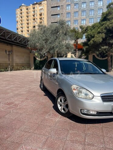 Hyundai Accent 2009, 266,560 km - 1.4 l - Bakı