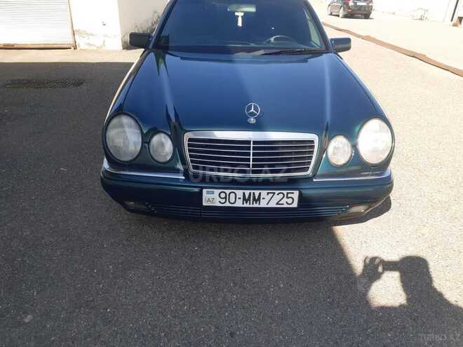 Mercedes E 200 1998, 262,000 km - 2.0 л - Ucar