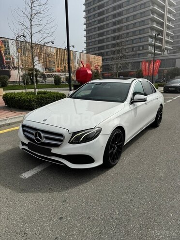 Mercedes E 220 2017, 261,000 km - 2.0 л - Bakı