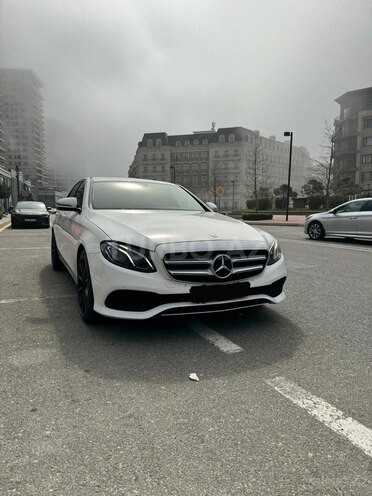 Mercedes E 220 2017, 261,000 km - 2.0 л - Bakı