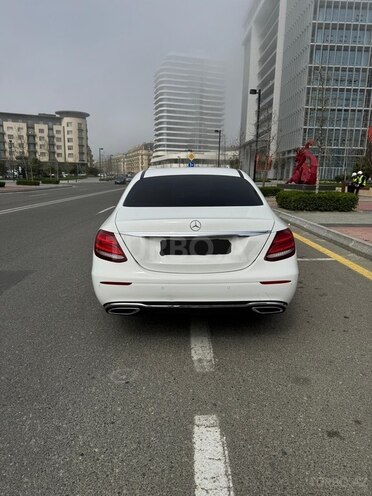 Mercedes E 220 2017, 261,000 km - 2.0 л - Bakı
