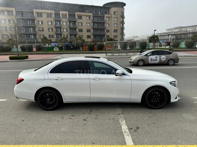 Mercedes E 220 2017, 261,000 km - 2.0 л - Bakı