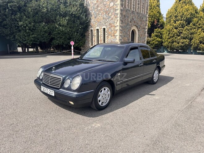 Mercedes E 230 1996, 456,655 km - 2.3 l - Qazax