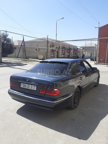 Mercedes E 220 1997, 589,000 km - 2.2 l - Bakı