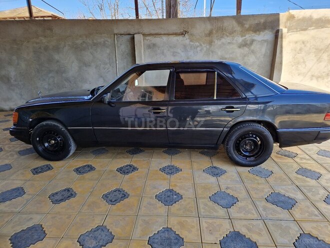 Mercedes 190 1991, 637,969 km - 2.5 l - Ağcabədi