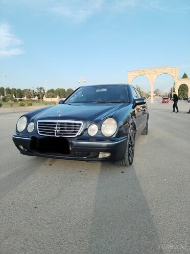 Mercedes E 320 2000, 345,765 km - 3.2 l - Bərdə