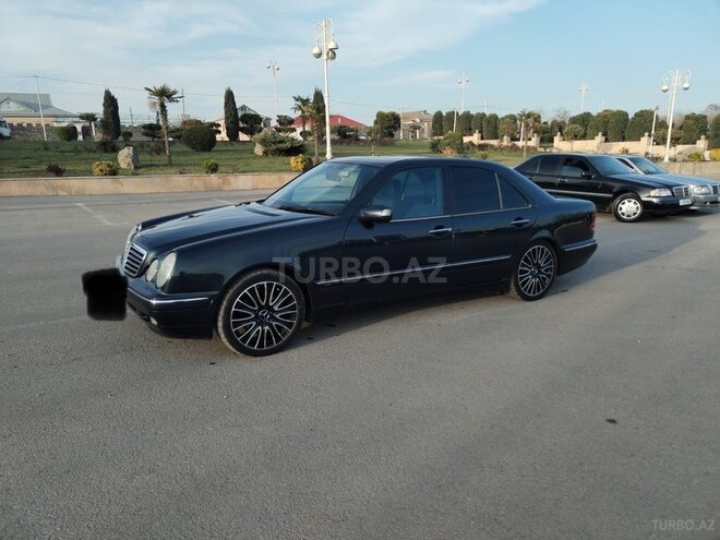 Mercedes E 320 2000, 345,765 km - 3.2 l - Bərdə