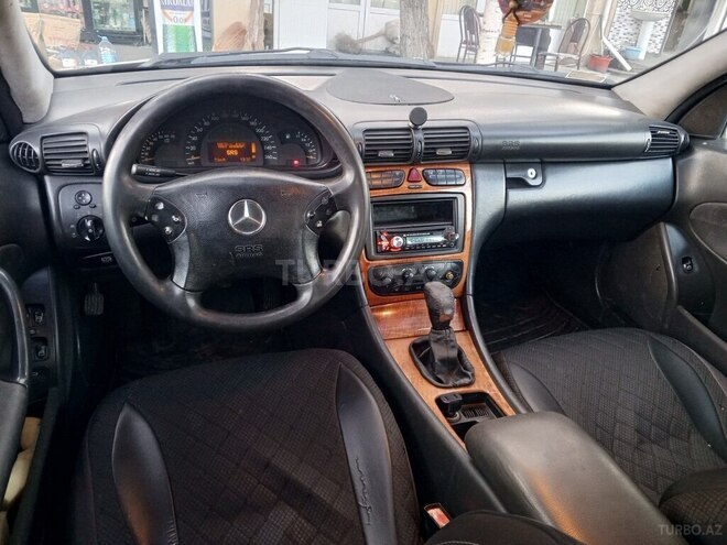 Mercedes C 240 2002, 244,686 km - 2.6 l - Bakı