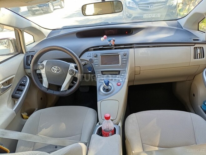 Toyota Prius 2014, 209,457 km - 1.8 л - Bakı