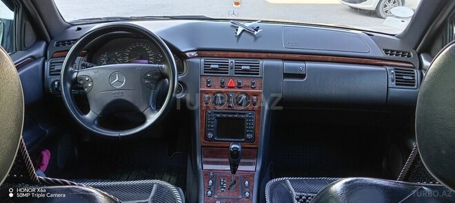 Mercedes E 240 2000, 340,000 km - 2.6 l - Bakı