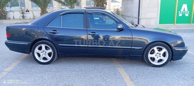 Mercedes E 240 2000, 340,000 km - 2.6 l - Bakı