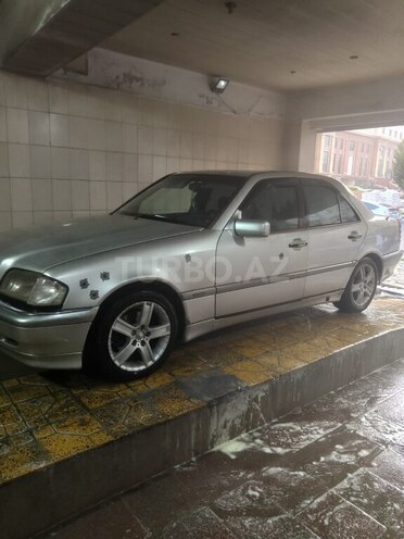 Mercedes C 220 1996, 358,000 km - 2.2 l - Bakı