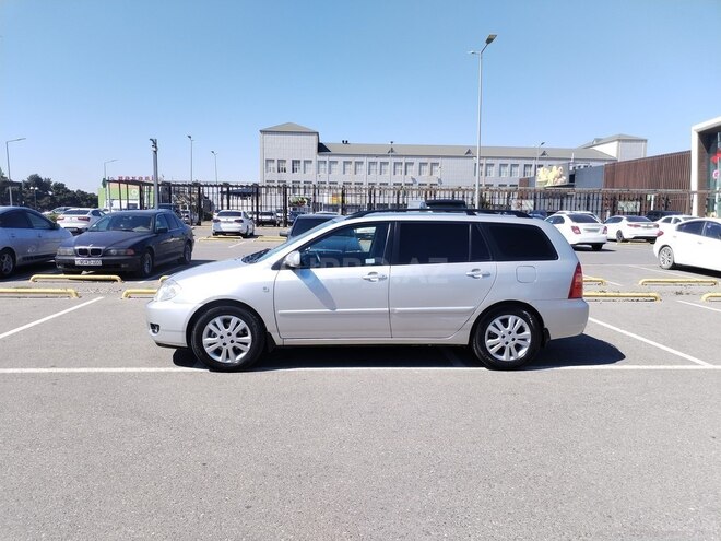 Toyota Corolla 2006, 244,000 km - 1.4 l - Bakı