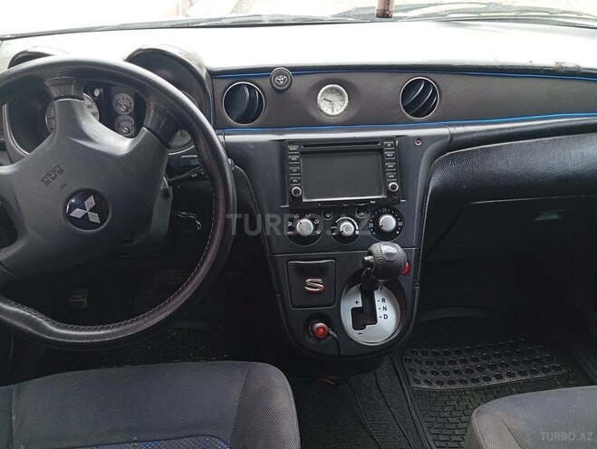 Mitsubishi Airtrek 2003, 376,000 km - 2.0 л - Ağdaş