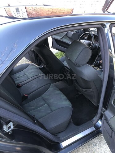 Mercedes E 270 2000, 443,000 km - 2.7 л - Bakı