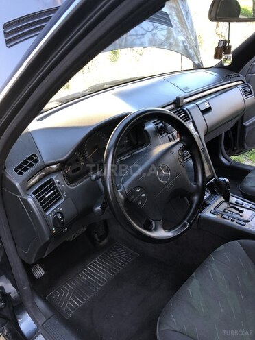 Mercedes E 270 2000, 443,000 km - 2.7 л - Bakı