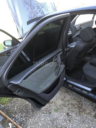 Mercedes E 270 2000, 443,000 km - 2.7 л - Bakı