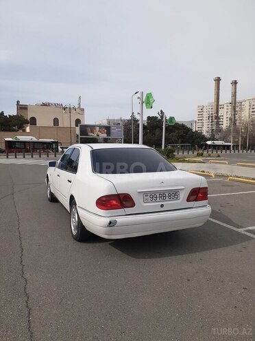 Mercedes E 230 1996, 452,000 km - 2.3 l - Bakı