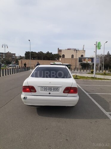Mercedes E 230 1996, 452,000 km - 2.3 l - Bakı