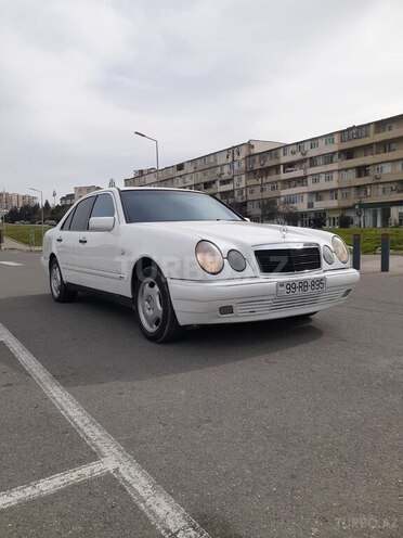 Mercedes E 230 1996, 452,000 km - 2.3 l - Bakı