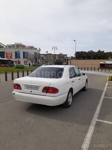 Mercedes E 230 1996, 452,000 km - 2.3 l - Bakı