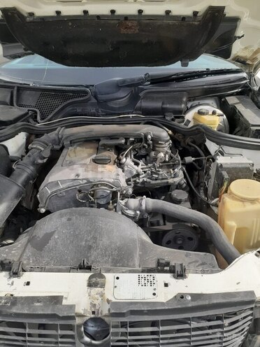 Mercedes E 230 1996, 452,000 km - 2.3 l - Bakı