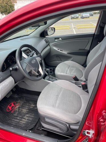 Hyundai Accent 2015, 178,000 km - 1.4 l - Bakı