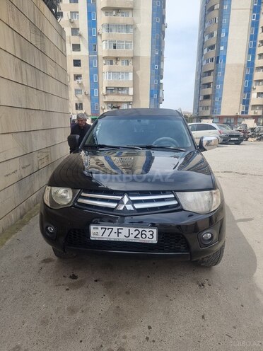 Mitsubishi L200 2008, 301,000 km - 2.5 l - Bakı
