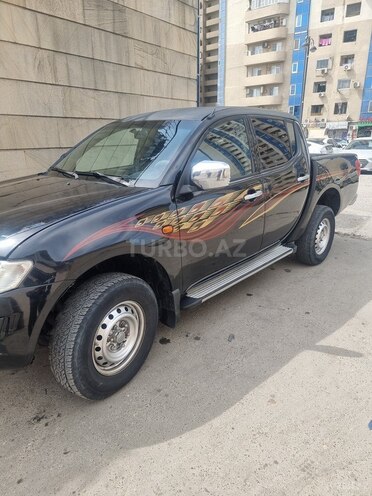 Mitsubishi L200 2008, 301,000 km - 2.5 l - Bakı
