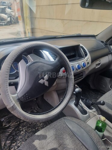 Mitsubishi L200 2008, 301,000 km - 2.5 l - Bakı