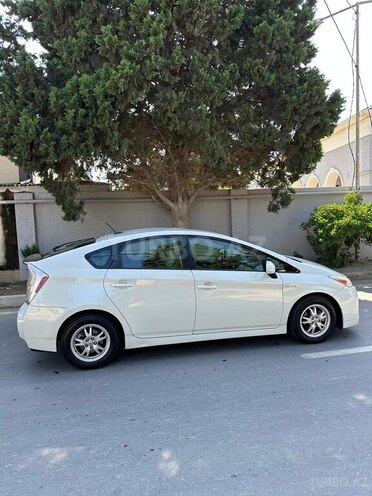 Toyota Prius 2011, 241,402 km - 1.8 l - Bakı