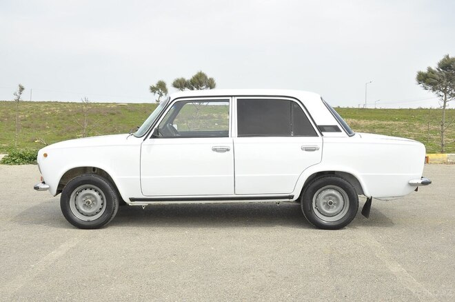 LADA (VAZ) 21011 1976, 75,000 km - 1.3 l - Bakı