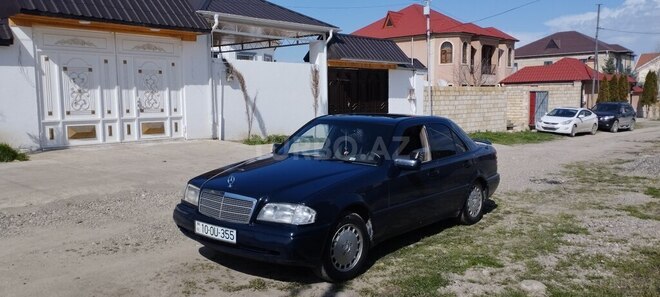 Mercedes C 180 1995, 322,312 km - 1.8 l - Quba