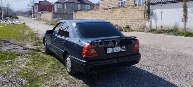 Mercedes C 180 1995, 322,312 km - 1.8 l - Quba