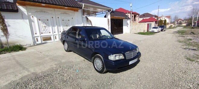 Mercedes C 180 1995, 322,312 km - 1.8 l - Quba
