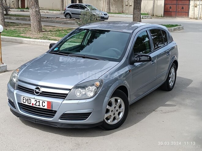 Opel Astra 2005, 208,000 km - 1.4 l - Bakı