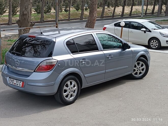 Opel Astra 2005, 208,000 km - 1.4 l - Bakı