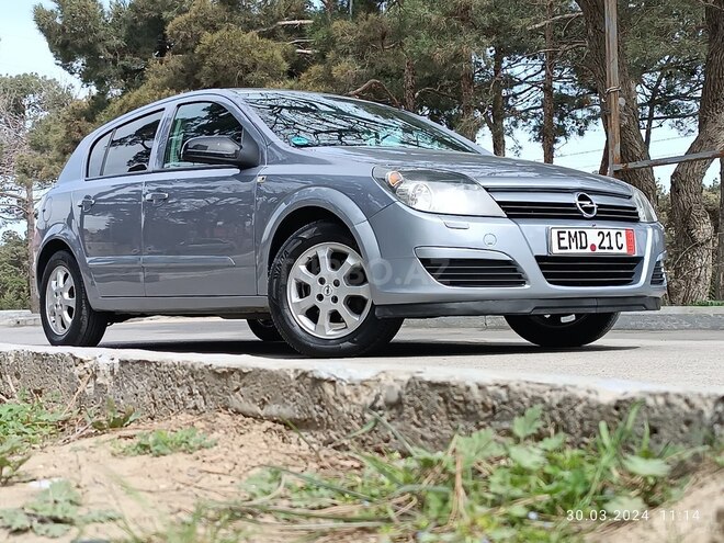 Opel Astra 2005, 208,000 km - 1.4 l - Bakı