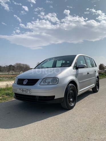 Volkswagen Touran 2005, 131,000 km - 1.6 l - Bakı