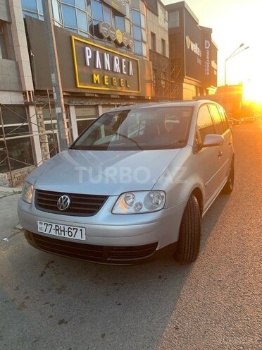Volkswagen Touran 2005, 131,000 km - 1.6 l - Bakı
