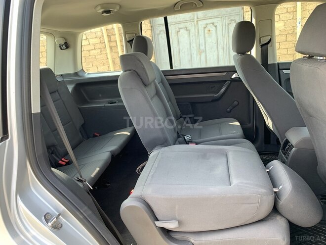 Volkswagen Touran 2005, 131,000 km - 1.6 l - Bakı