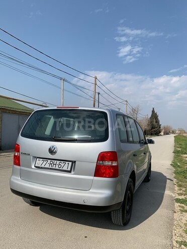 Volkswagen Touran 2005, 131,000 km - 1.6 l - Bakı