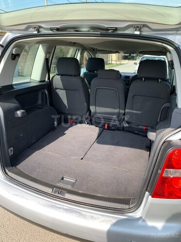 Volkswagen Touran 2005, 131,000 km - 1.6 l - Bakı